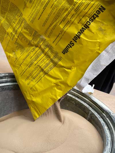 Bio-Spritzmittel Netzschwefel als Vorbeugung gegen Pilzerkrankungen