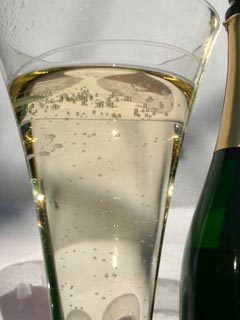 Halal Sparkling Grape Sweet – non-alcoholic sparkling soft drink made of 100% fresh grape juice