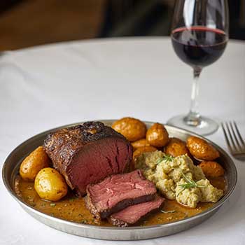 Reh- oder Hirschrücken