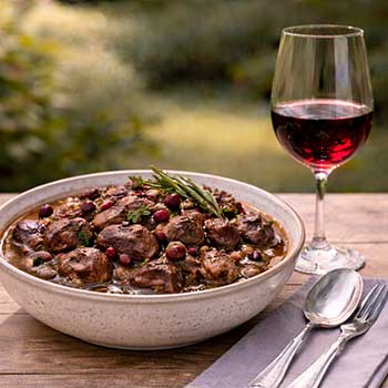 Reh- oder Hirschgulasch